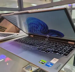 New Laptop Lenovo LOQ 15IRH8 16GB Intel Core I5 SSD 512GB