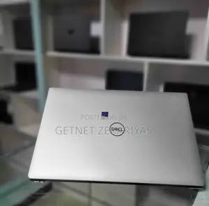 New Laptop Dell Precision 15 3520 16GB Intel Core I7 SSD 512GB