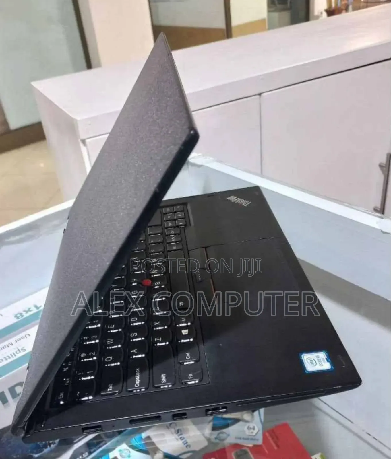 New Laptop Lenovo Yoga 260 8GB Intel Core I5 SSD 512GB