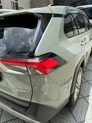 Toyota RAV4 2023 Green