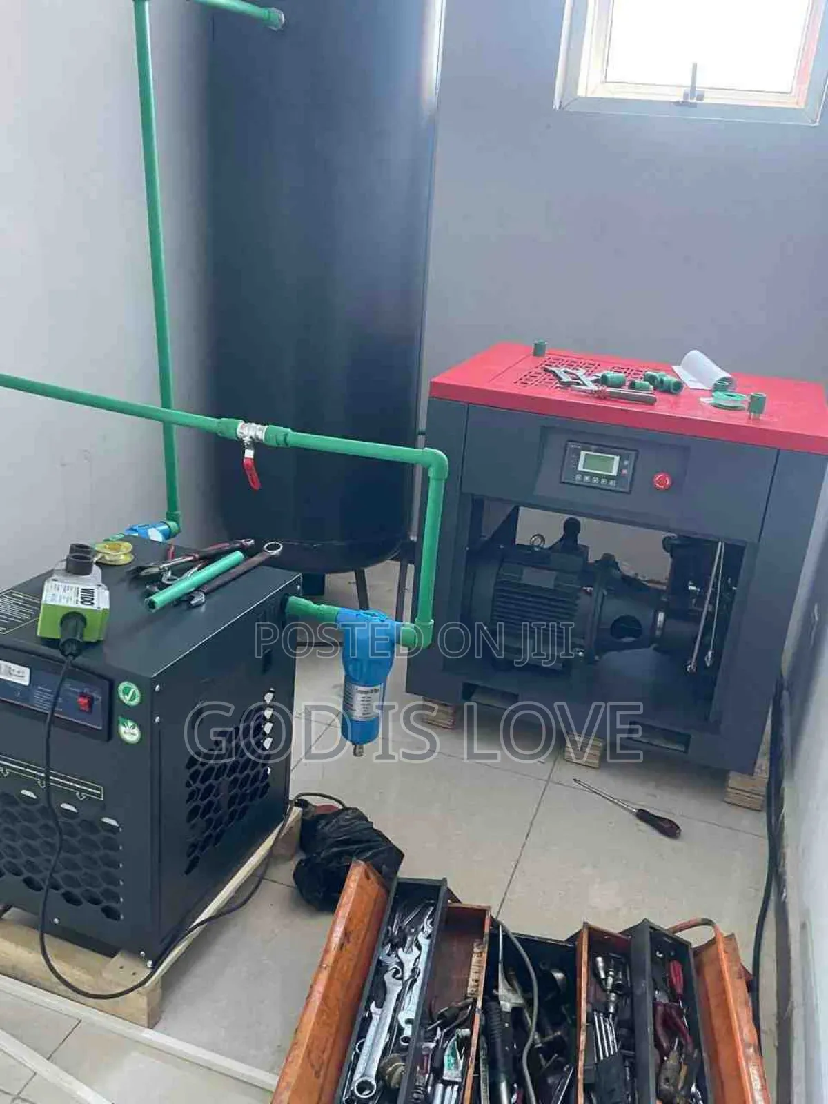 የሚሸጥ ኢንድስትሪያል ኮምፕረሰር(Industrial Compressor ) 8bar,7.5kw