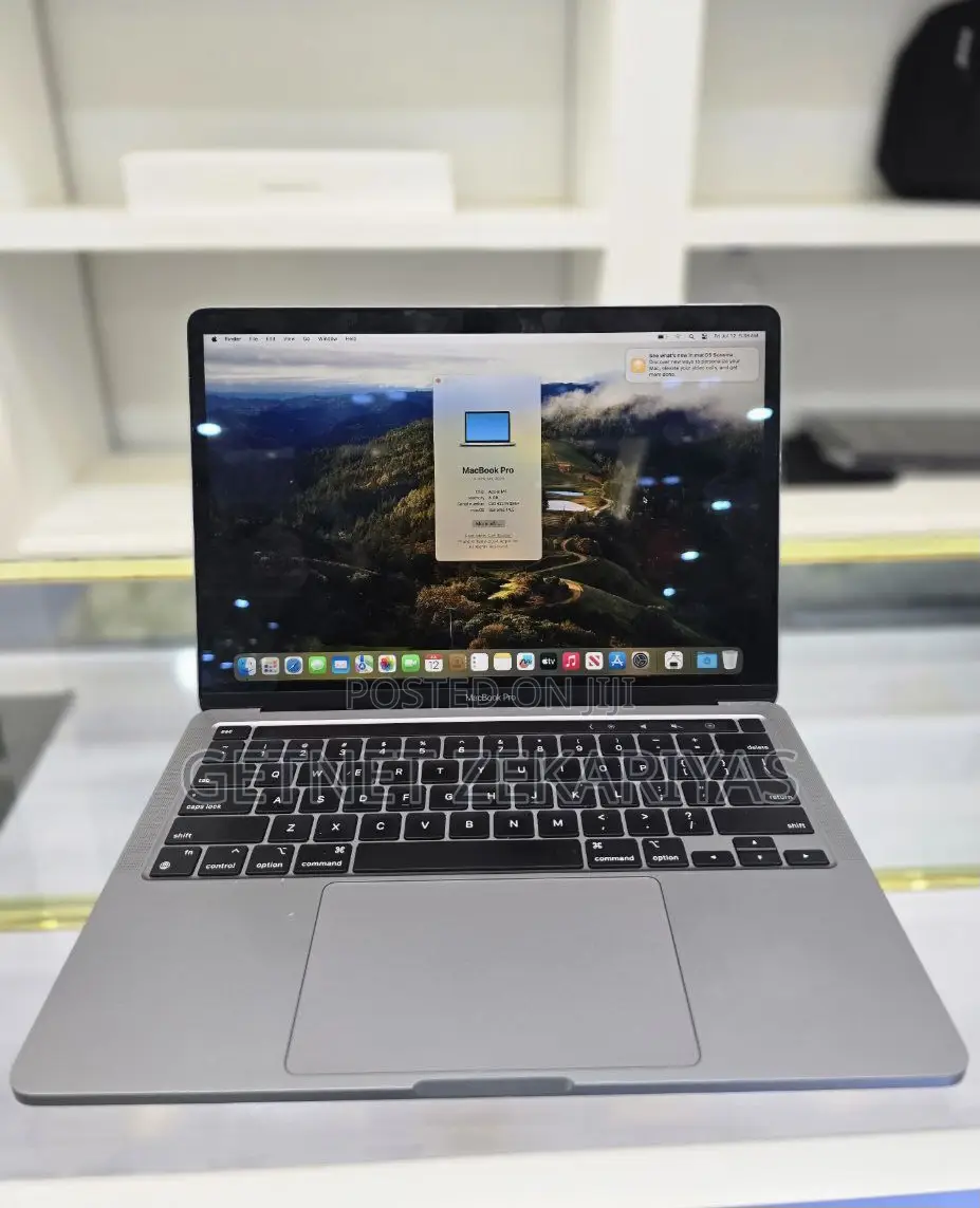 New Laptop Apple MacBook Pro M1 8GB Apple M1 Pro SSD 512GB