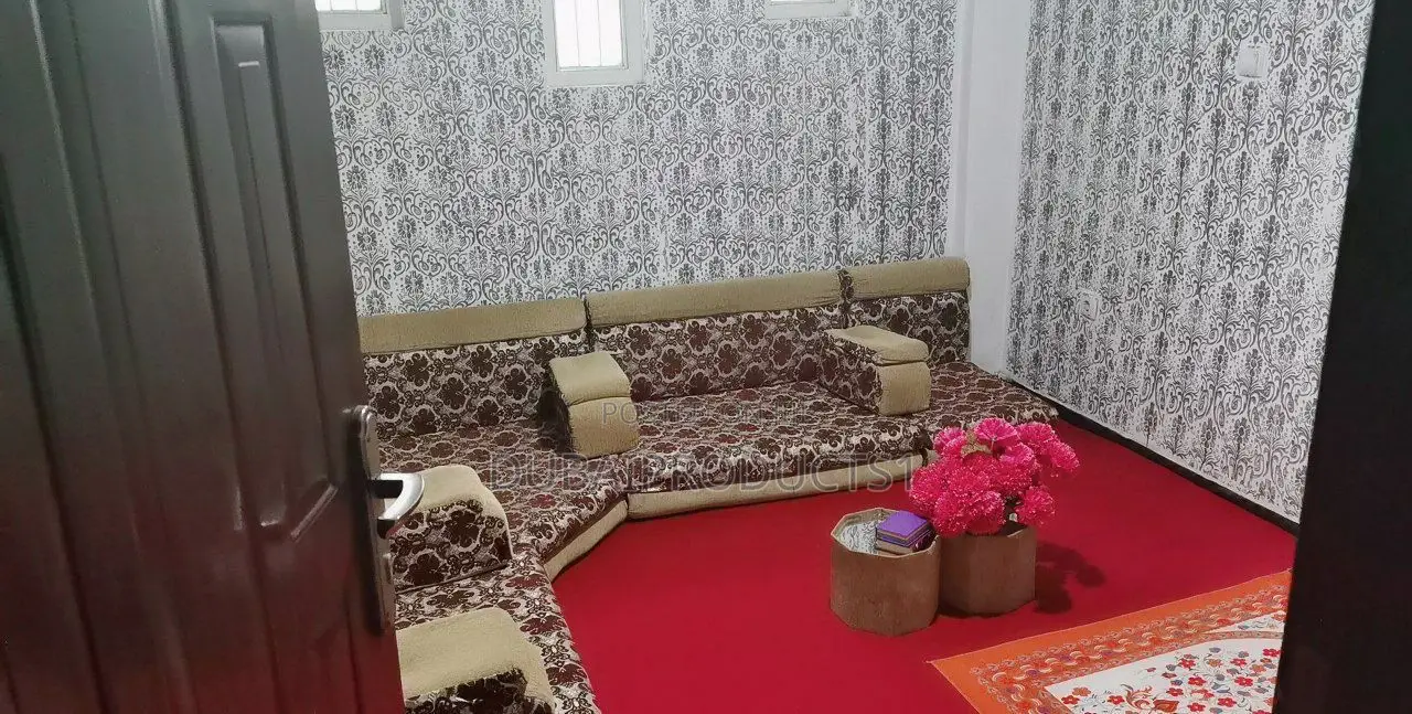 Furnished 3bdrm House in ሜዳ መስጊድ, Kolfe Keranio for rent