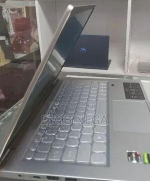 New Laptop Acer Swift 1 16GB AMD Ryzen 7 SSD 512GB