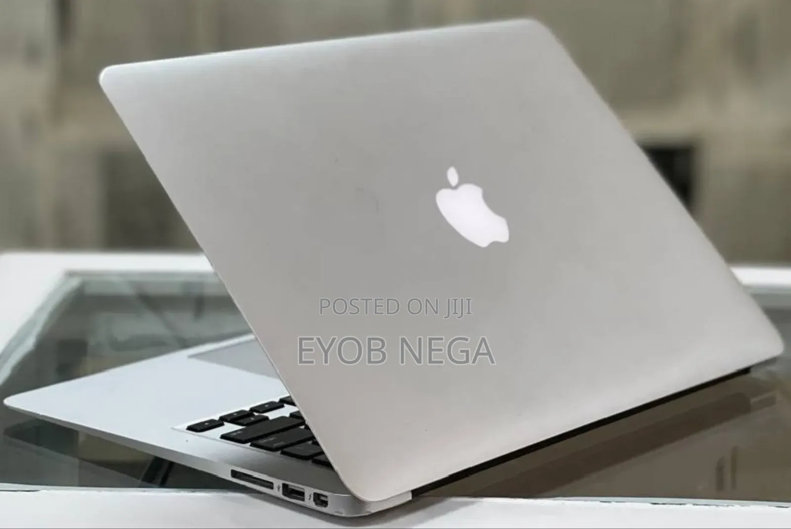 New Laptop Apple MacBook Air 2013 4GB Intel Core I5 SSD 128GB