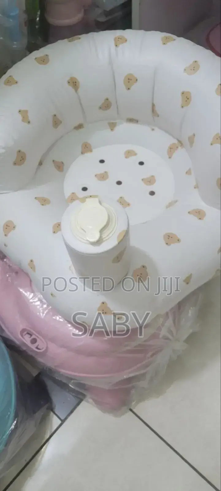 በአየር የሚሞላ የልጆች ሶፋ
በቀላሉ የሚሞላ