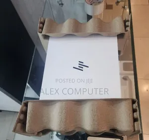 New Laptop HP Spectre 14 16GB Intel Core I7 SSD 1T