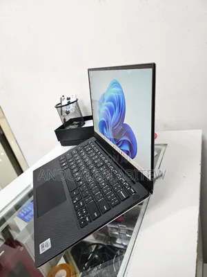 Photo - New Laptop Dell XPS 13 16GB Intel Core I7 SSD 512GB