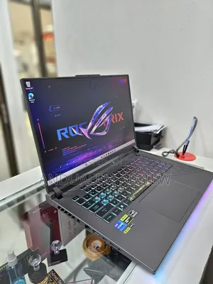 New Laptop Asus ROG Strix G15 16GB Intel Core I7 SSD 1T