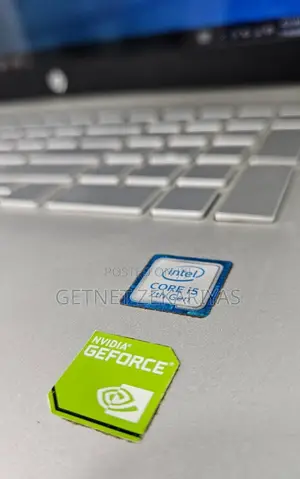 New Laptop HP Pavilion 15 8GB Intel Core I5 SSD 256GB