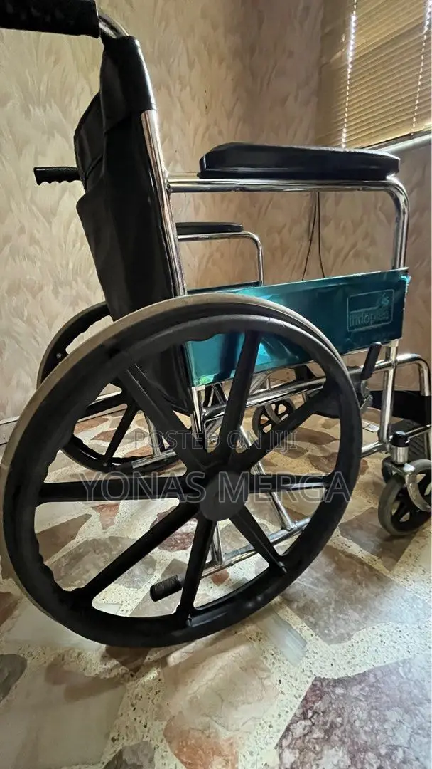 Wheelchair ( Better Care Brand)Wheelchair/Self-Driving/ዊልቼ
