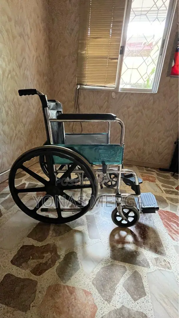 Wheelchair ( Better Care Brand)Wheelchair/Self-Driving/ዊልቼ