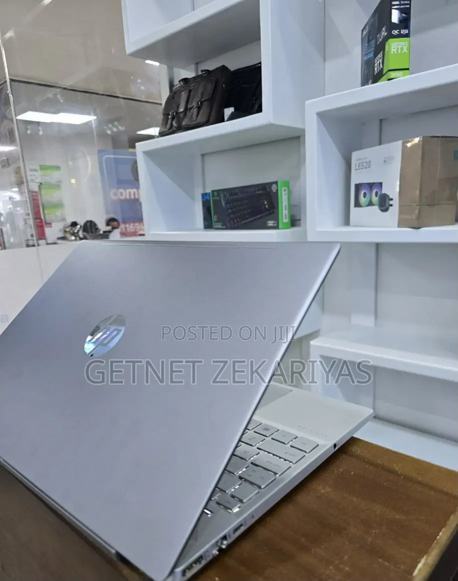 New Laptop HP Pavilion 14 16GB Intel Core I7 SSD 512GB