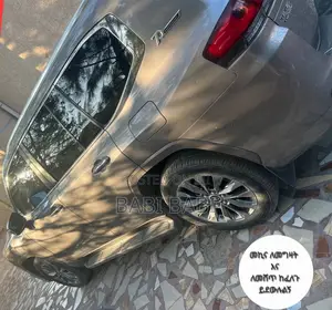 Toyota Land Cruiser 2022 Gold