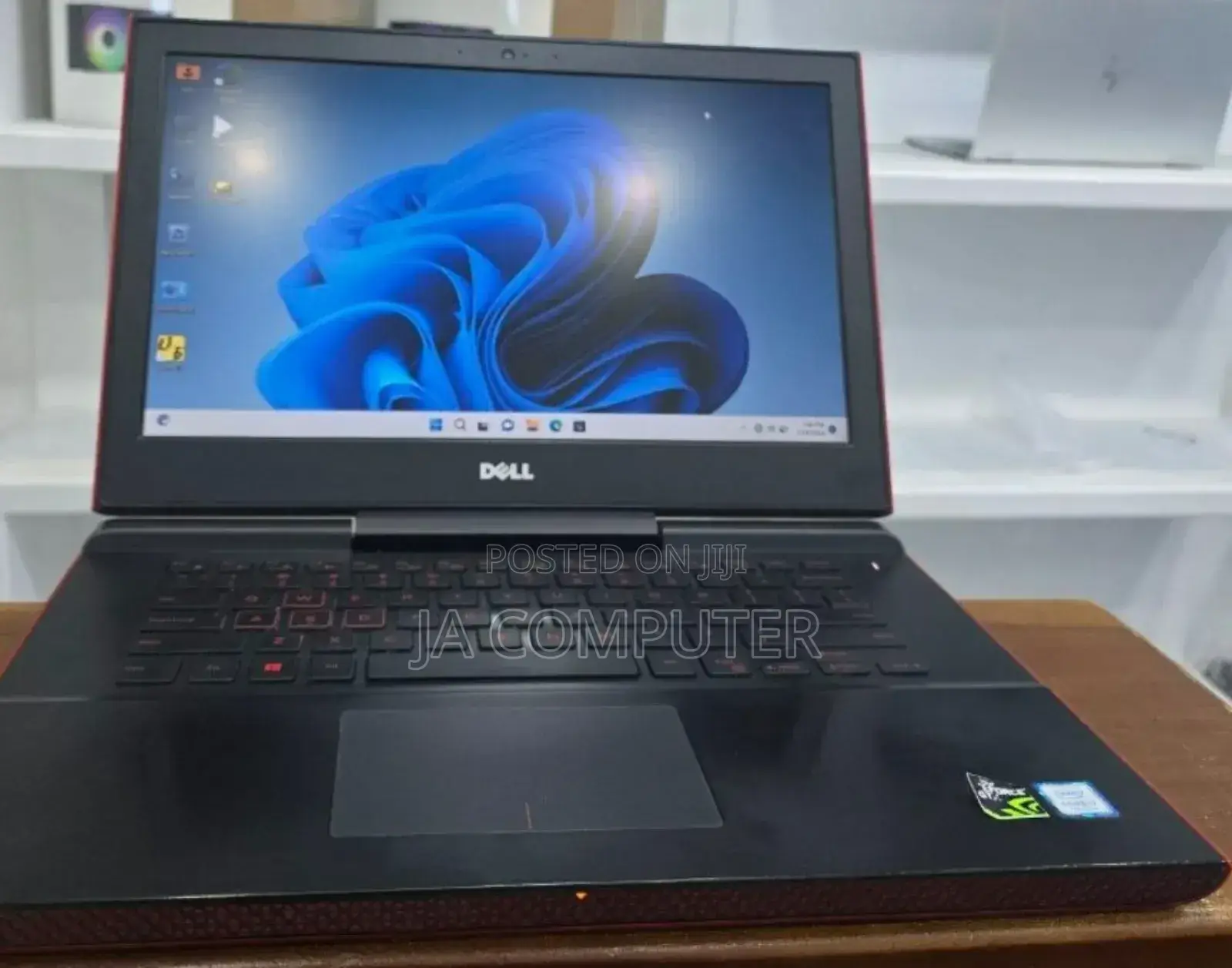 New Laptop Dell Inspiron 15 8GB Intel Core I7 HDD+SSD 1.5T