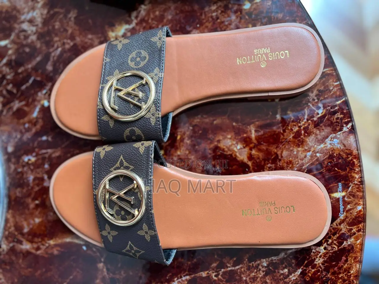 Louis Vuitton (Flat Shoe)