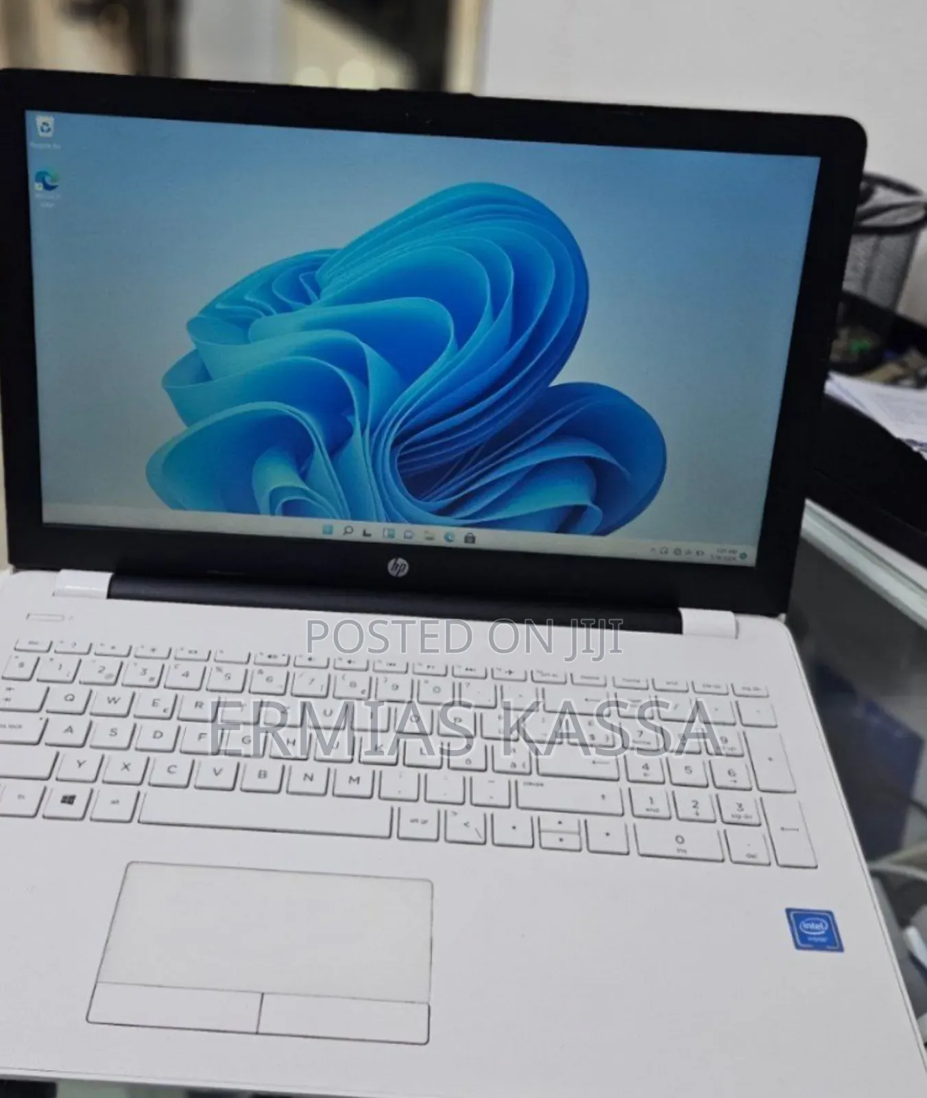 New Laptop HP Stream Notebook 4GB Intel Celeron SSD 60GB