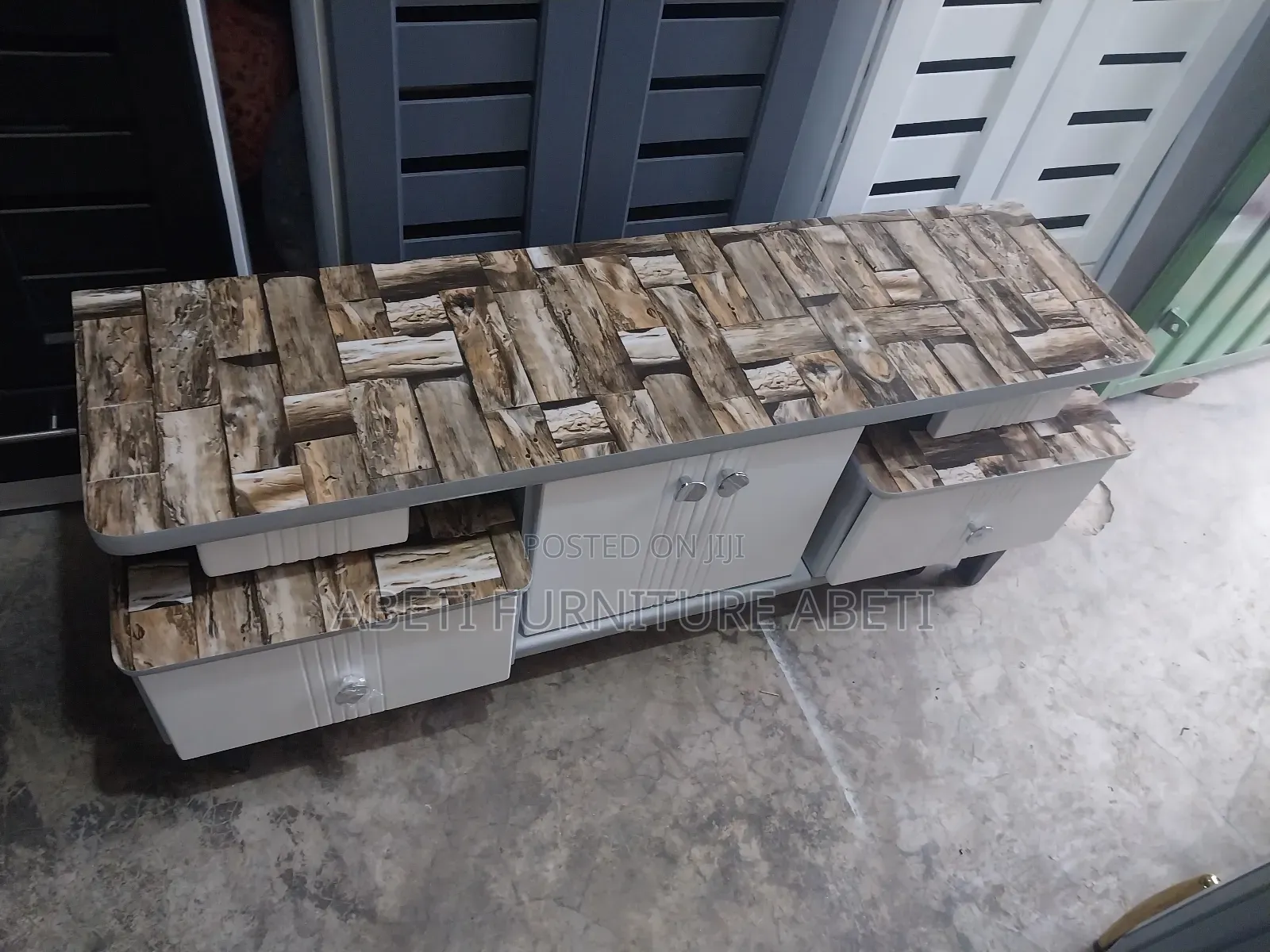 1.20ቲቪስታንድ