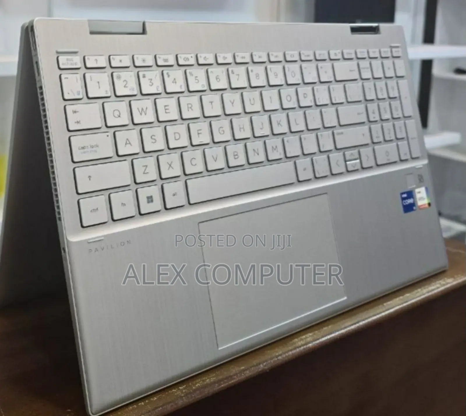 New Laptop HP Pavilion 15 8GB Intel Core I5 SSD 512GB