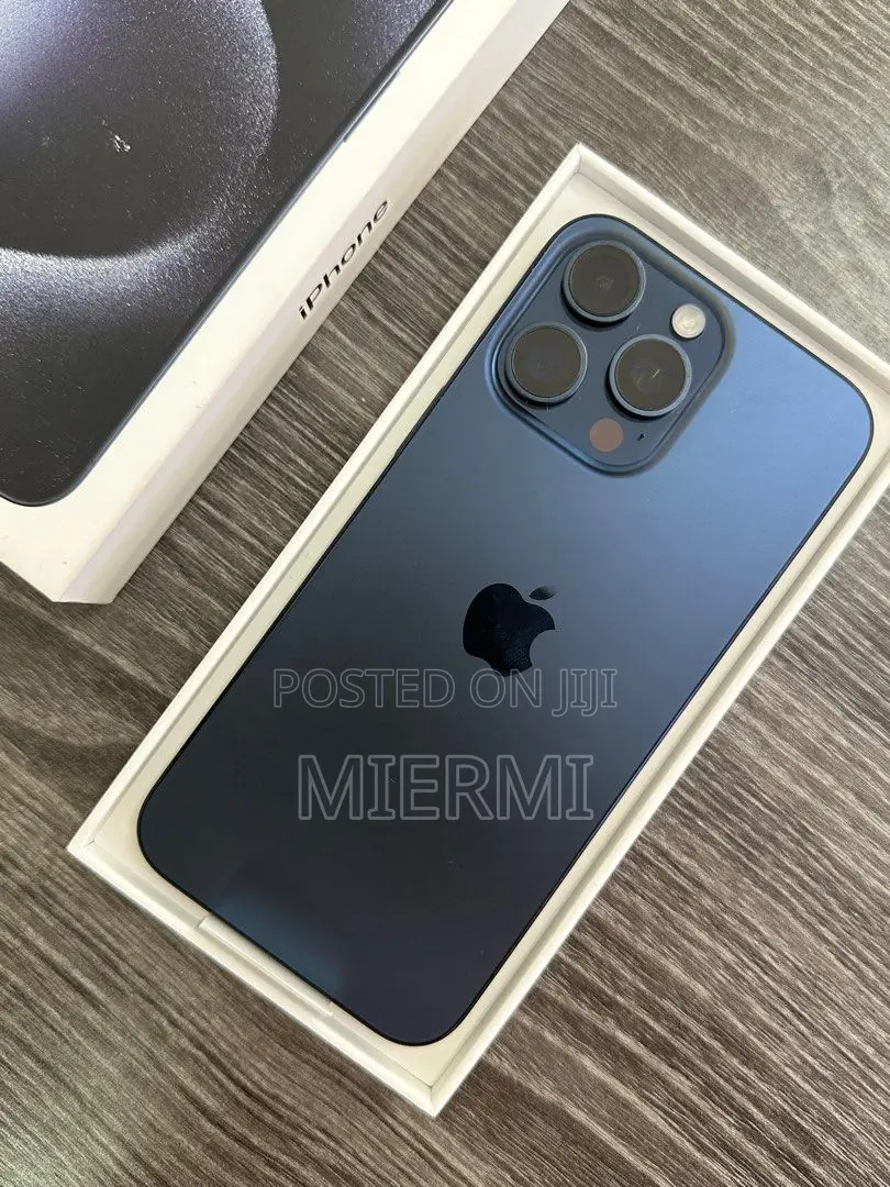 New Apple iPhone 15 Pro Max 256 GB Blue