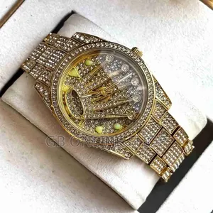 Safisha Men's Luxury Diamonds Plated Analog Watch