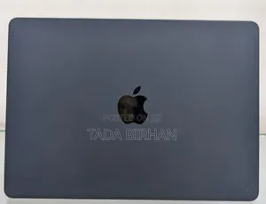 New Laptop Apple MacBook Air 2022 M2 8GB Apple M2 SSD 256GB