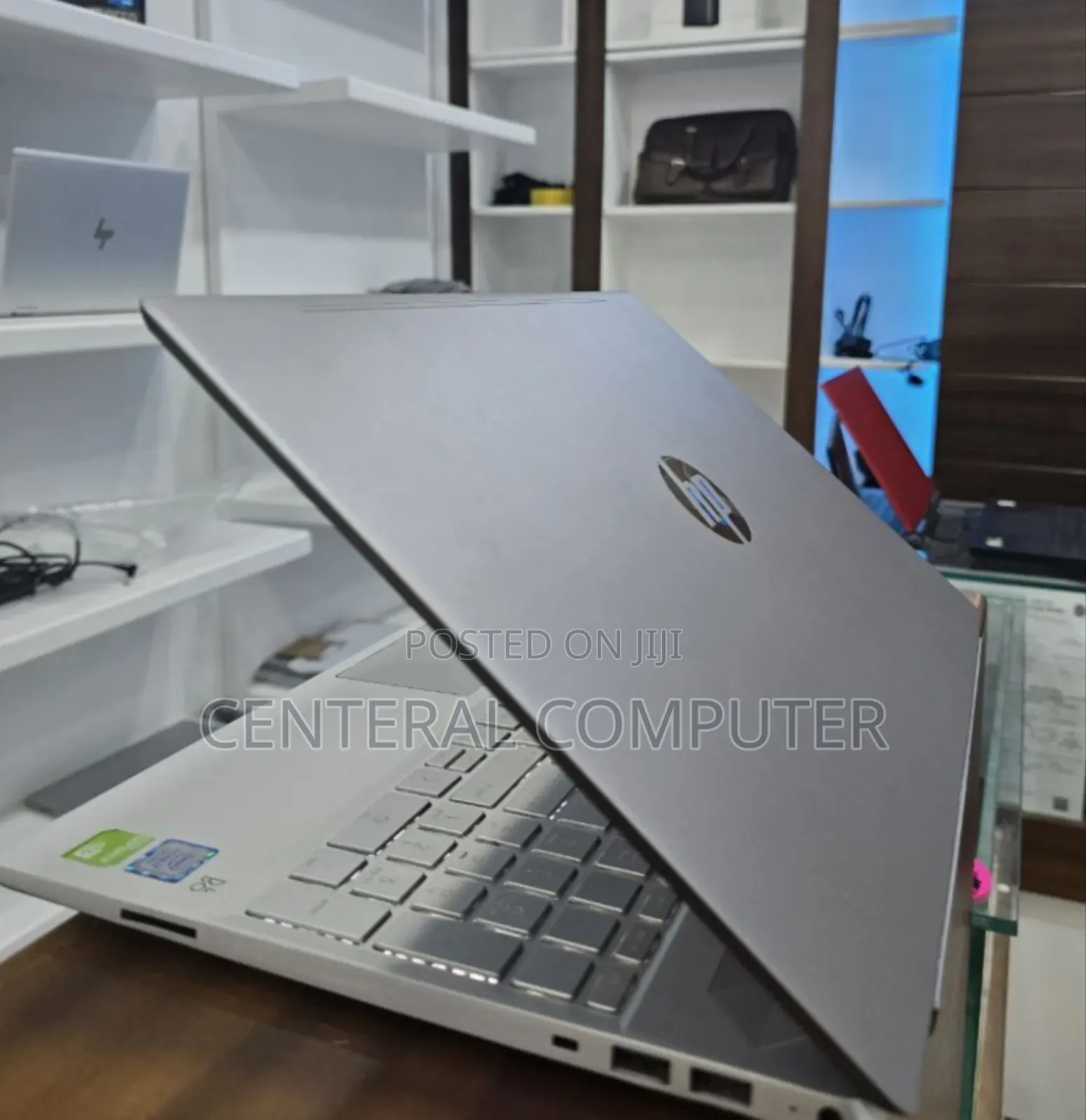 New Laptop HP Pavilion 13 16GB Intel Core I7 SSD 512GB
