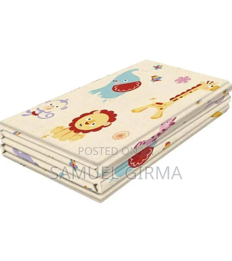 A Special And Unusual Comfortable Carpet For Your Children