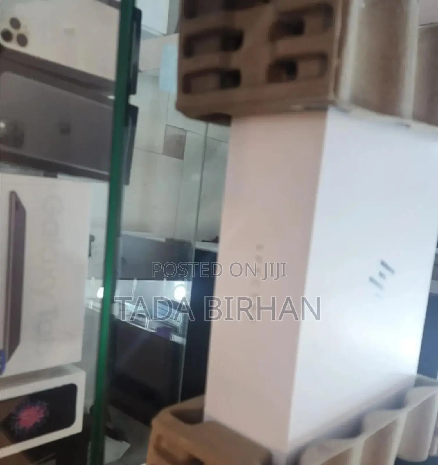 New Laptop HP Spectra 13 16GB Intel Core I7 SSD 1T