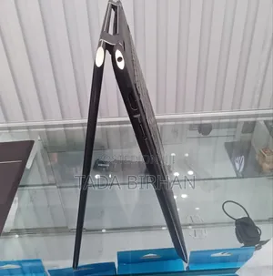 New Laptop HP Spectra 13 16GB Intel Core I7 SSD 1T