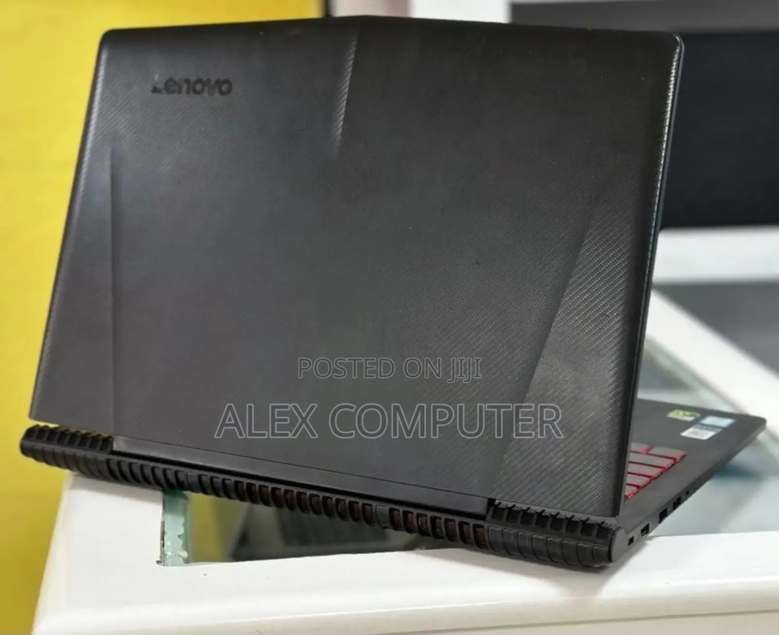 New Laptop Lenovo Legion Y520 8GB Intel Core I7 HDD 2T