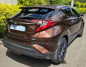 Toyota C-HR 2017 Burgundy