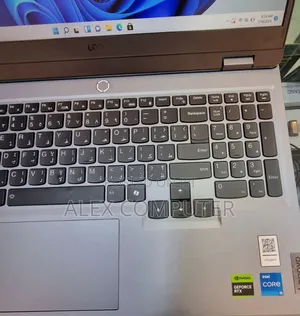New Laptop Lenovo LOQ 15IRH8 16GB Intel Core I5 SSD 512GB