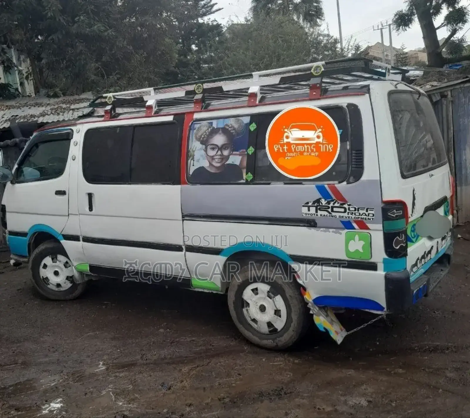 Toyota HiAce 2002 White