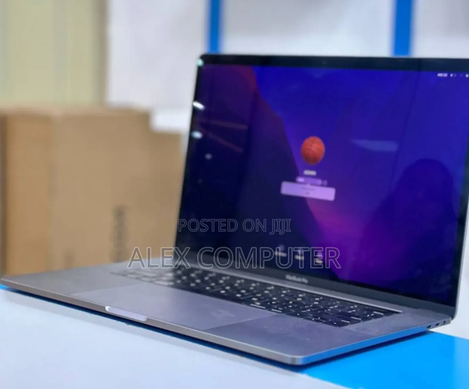 New Laptop Apple MacBook Pro 2017 16GB Intel Core I7 SSD 512GB