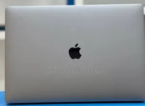 New Laptop Apple MacBook Pro 2017 16GB Intel Core I7 SSD 512GB