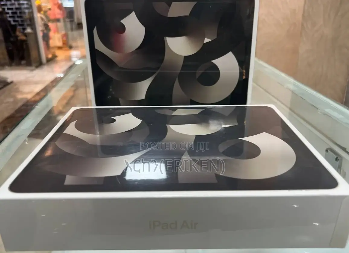 New Laptop Apple MacBook Air 2023 M2 8GB Intel Core I5 SSD 256GB