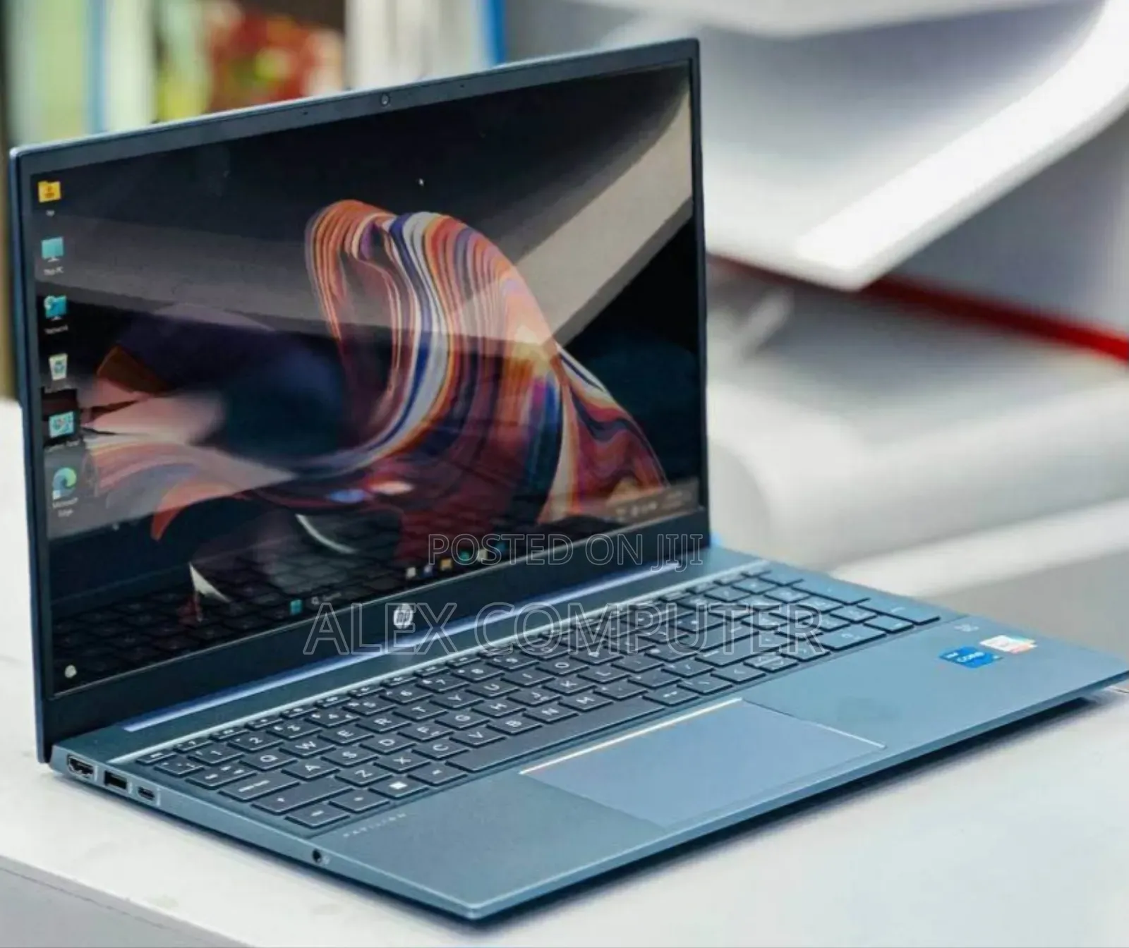 New Laptop HP Pavilion 15 8GB Intel Core I5 SSD 512GB