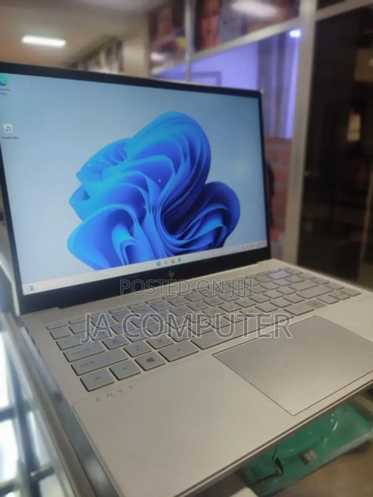 New Laptop HP Envy X360 16GB Intel Core I7 SSD 512GB