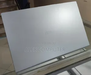 New Laptop Asus VivoBook 15 X505BA 16GB Intel Core I7 SSD 512GB