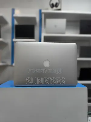 New Laptop Apple MacBook Pro 2014 16GB Intel Core I7 SSD 256GB