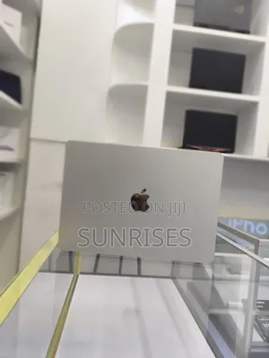 Photo - New Laptop Apple MacBook Air 2022 M2 8GB Apple M2 SSD 256GB