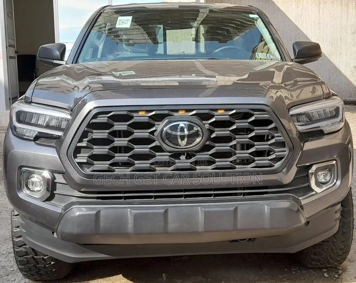 New Toyota Tacoma 2022 Black