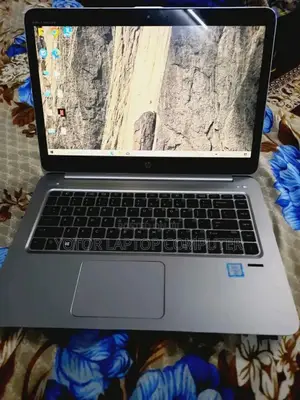 New Laptop HP EliteBook Folio 1040 G3 8GB Intel Core I7 SSD 512GB