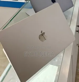 New Laptop Apple MacBook Pro 2019 16GB Intel Core i7 SSD 256GB