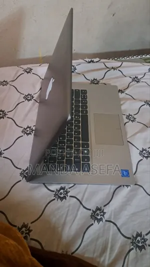 New Laptop Lenovo 2GB Intel Pentium HDD 32GB