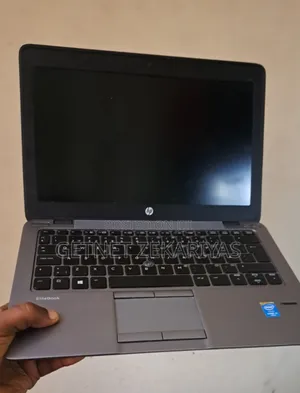 Photo - New Laptop HP EliteBook 820 G2 8GB Intel Core I5 HDD 500GB