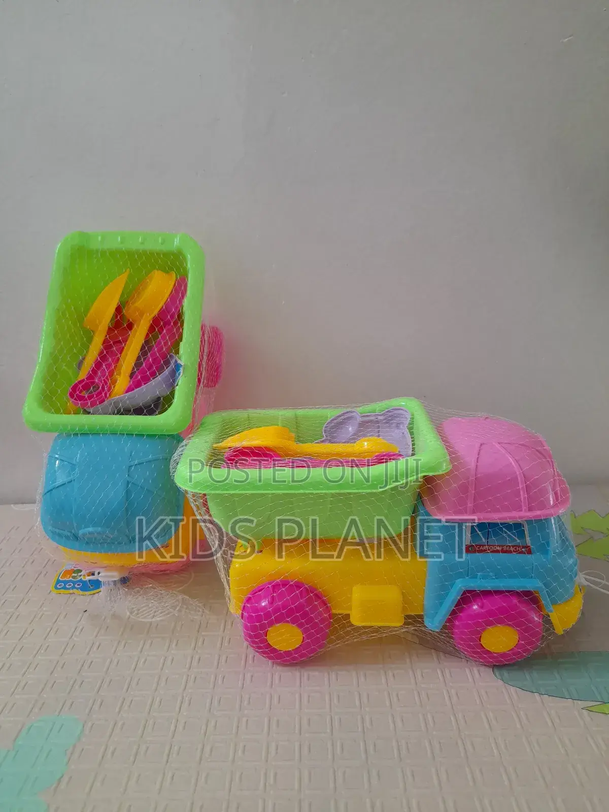 Beach Toys Car