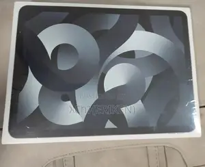 Photo - New Laptop Apple MacBook Air 2023 M2 8GB Intel Core I5 SSD 256GB