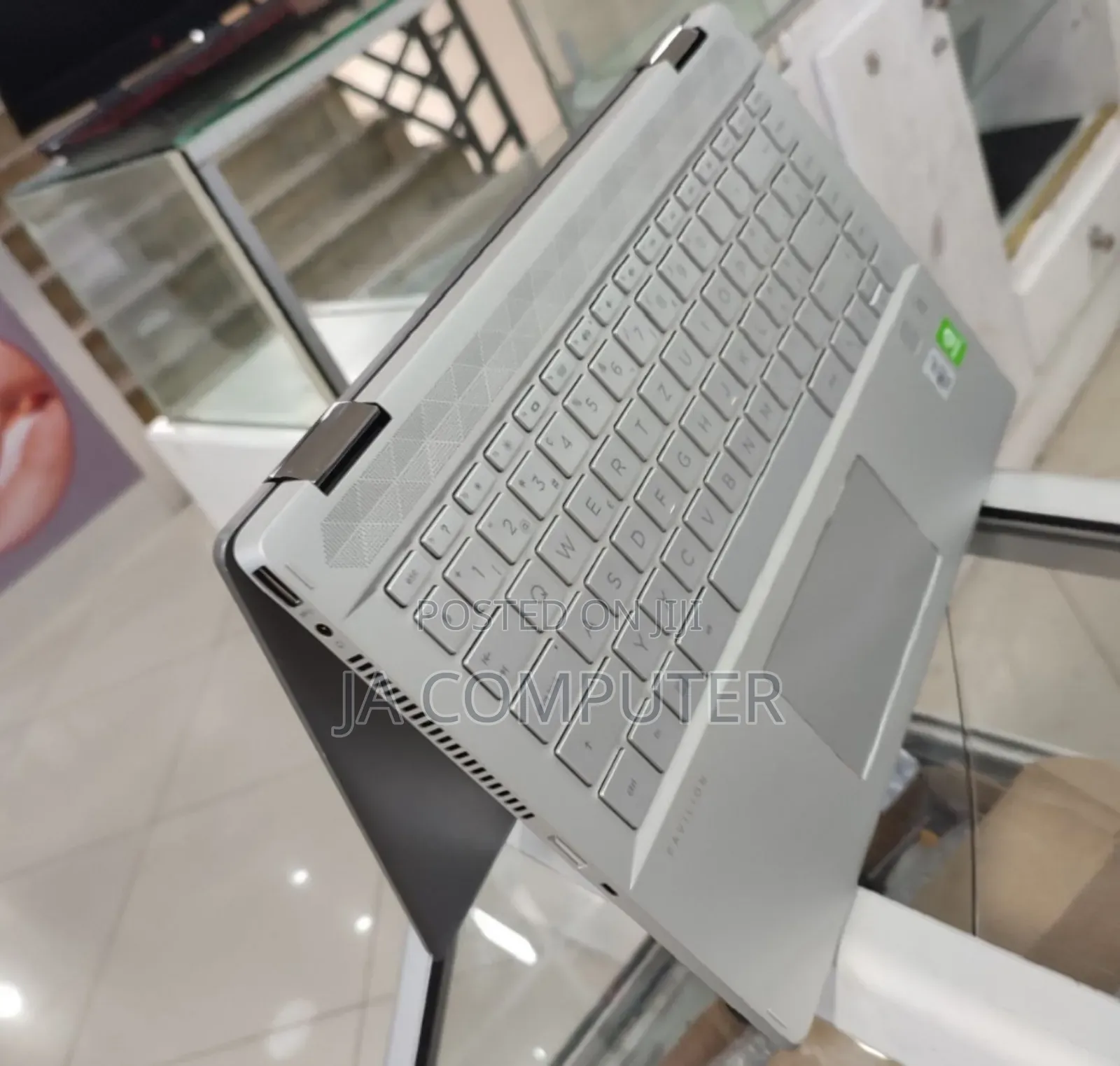 New Laptop HP Pavilion X360 16GB Intel Core I7 SSD 512GB